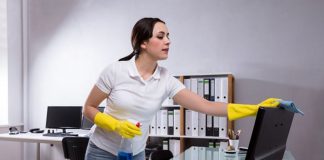 Empleada de limpieza cleaning staff personal de limpieza femenino y masculino janitors cleaning lady