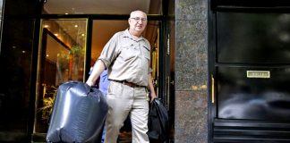 SE REQUIERE CONSERJES/ ENCARGADOS DE LIMPIEZA, POSICIONES PART TIME Y FULL TIME Encargado de Edificio janitors personal de limpieza para condominio cleaning staff for condominium