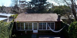 SE SOLICITA CASEROS PARA CUIDADO, LIMPIEZA Y MANTENIMIENTO DE PROPIEDAD Matrimonio Para Cuidado, Limpieza y Mantenimiento de Propiedad Marriage For Property Care, Cleaning and Maintenance house cleaning