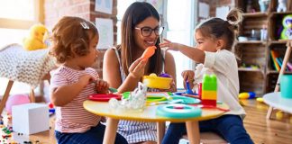 SE INCORPORA NIÑERA CON RETIRO, SE OFRECEN BUENAS CONDICIONES LABORALES. COMIENZO INMEDIATO canguro niñera cuidadora de niños babysitter niñera externa empleada para cuidado de niños en casa de familia