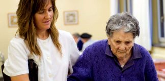 ESTAMOS SOLICITANDO CUIDADOR/A CON DISPONIBILIDAD INMEDIATA, JORNADA COMPLETA cuidadora domiciliaria cuidadora de adultos mayores home caregiver elderly caregiver cuidadora externa cuidador gerocultora