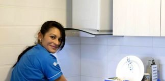 SE BUSCA EMPLEADA DOMÉSTICA INTERNA, INGRESO DOMINGO EN LA NOCHE Y SALIDA VIERNES maid empleada del hogar empleada domestica housekeeper domestic servant for family home limpieza en casa de familia
