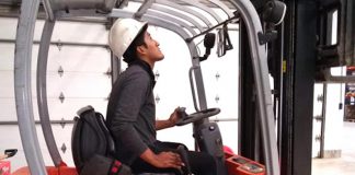ESTAMOS BUSCANDO OPERADOR DE MONTACARGA PARA PARTICIPAR EN OPERACIONES Y ACTIVIDADES DE ALMACÉN operador de montacarga Straddle Carrier warehouse operator mozo de almacen
