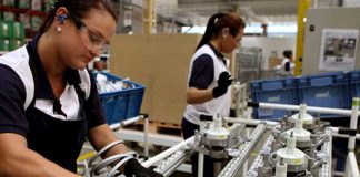 ESTAMOS INCORPORANDO OPERARIAS/OS PARA LÍNEA DE PRODUCCIÓN CONTINUA, JORNADA MEDIO TIEMPO operarios y operarios para linea de produccion continua operators and operators for continuous production line