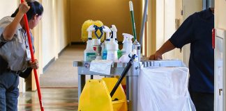 SOLICITAMOS EMPLEADAS/OS DE LIMPIEZA MEDIA JORNADA, PARA REALIZAR TRABAJOS EN EMPRESA DEL SECTOR SALUD personal de limpieza operarias de limpieza limpiadores limpiadoras janitors cleaning lady male cleaning staff