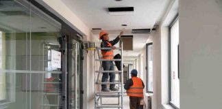 SE REQUIERE EMPLEADOS PARA CONSTRUCCIONES Y REMODELACIONES, SE OFRECE BUENA REMUNERACIÓN Empleados Para Construcciones y Remodelaciones Employees for Construction and Remodeling
