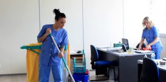 SOLICITAMOS LIMPIADOR/A PARA TRABAJO CON CONTRATO DE OBRA O SERVICIO, JORNADA MEDIO TIEMPO cleaning lady auxiliar de limpieza limiadores cleaning staff personal de limpieza janitors personal ambos sexos female and male cleaning employees