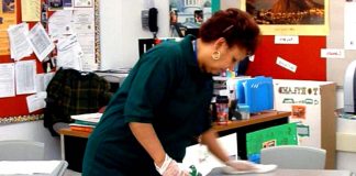 SE BUSCA AUXILIAR DE MAESTRANZA/LIMPIEZA PARA ESCUELA, MEDIO TIEMPO O TIEMPO COMPLETO (CON O SIN EXPERIENCIA) empleada de limpieza miscelanea cleaning lady cleaning staff limpiadoras Personal de limpieza de escuela school cleaning staff