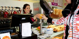 SE NECESITA EMPLEADA/O PARA CAFETERÍA. EXCELENTE CONDICIONES LABORALES, SALARIO COMPETITIVO empleada para cafeteria empleado para cafeteria auxiliar de cafeteria employee for cafeteria employee for cafeteria auxiliary cafeteria