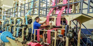 SE INCORPORA OPERARIOS PARA FABRICA DE BOLSAS (CON O SIN EXPERIENCIA), JORNADA FULL TIME operario para fabrica de bolsas plasticas operator to manufacture plastic bags warehouse operator mozo de almacen operario de produccion production operator