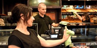 SE BUSCA PERSONAL DE LIMPIEZA Y MANTENIMIENTO PARA IMPORTANTE CONFITERÍA Y PANADERÍA personal de limpieza de panaderia bakery cleaning staff