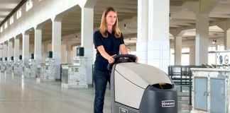 SE PRECISA LIMPIADORA Y/O LIMPIADOR, JORNADA PARCIAL (14,5 HORAS SEMANALES) personal de limpieza masculino y femenino cleaning lady female and male cleaning staff limpiadora limpiador