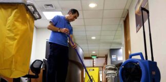 SOLICITAMOS OPERARIOS DE LIMPIEZA, JORNADA DE TRABAJO TIEMPO COMPLETO (20 VACANTES) personal de limpieza janitors cleaning staff personal de limpieza masculino empleo de limpieza limpiadores male cleaning staff