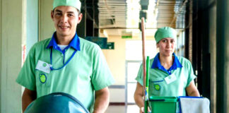 SE SOLICITA PERSONAL PARA LIMPIEZA, 5 DÍAS A LA SEMANA 5 HORAS DIARIAS personal de limpieza masculino y femenino cleaning lady female and male cleaning staff limpiadoras limpiadores janitors trabajo de limpieza