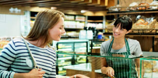 SE INCORPORA PERSONAL PARA PANADERÍA Y SANDWICHERIA CON DISPONIBILIDAD INMEDIATA Empleada para mostrador panaderia Ayudante de panadero Ayudanta de sandwicheria Employee for bakery counter Baker's assistant Sandwich shop assistant