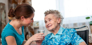 SE SOLICITA CUIDADORAS/ES TIEMPO PARCIAL (VARIOS PUESTOS) PARA EL CUIDADO DE ADULTOS MAYORES, PERSONAS CONVALECIENTES Y BEBES RECIÉN NACIDOS cuidador health asistant