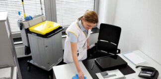 SE NECESITA PERSONAL DE LIMPIEZA Y MANTENIMIENTO PARA ÁREAS COMUNES, DISPONIBILIDAD DE HORARIOS ROTATIVOS empleada de limpieza cleaning staff