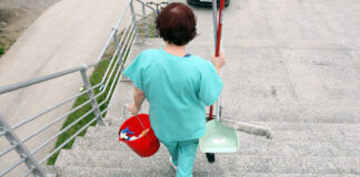 SE REQUIERE PERSONAL DE LIMPIEZA (MUJERES Y/O HOMBRES) PARA DESEMPEÑARSE EN IMPORTANTE CENTRO OFTALMOLÓGICO cleaning staff for ophthalmology center