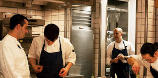 SE SOLICITA PERSONAL PARA RESTAURANTE, JORNADA PART TIME Y FULL TIME. VACANTES DISPONIBLES PARA VARIAS SUCURSALES cocineros y meseros kitcher