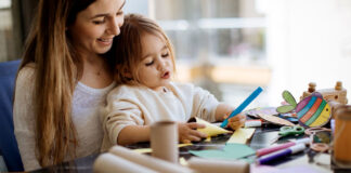 SE REQUIERE NIÑERA 2 DÍAS A LA SEMANA (JUEVES Y VIERNES), JORNADA COMPLETA TURNO TARDE niñera babysitter