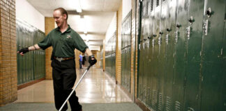 SE BUSCA ENCARGADO DE LIMPIEZA Y MANTENIMIENTO PARA INSTITUCIÓN EDUCATIVA, 5 DÍAS A LA SEMANA operario de limpieza cleaning operator