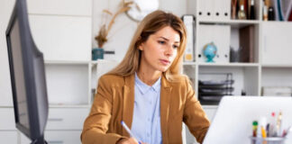 SE NECESITA SECRETARIA (CON O SIN EXPERIENCIA) CON DISPONIBILIDAD INMEDIATA secretaria secretary