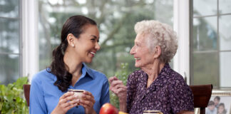 SE REQUIEREN CUIDADORAS Y AUXILIARES DE ENFERMERÍA PARA ASISTENCIA DE ADULTOS MAYORES, TRABAJO A TURNOS Cuidadora health asistant