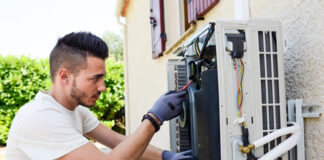 SE SOLICITA EMPLEADO DE MANTENIMIENTO PARA RESTAURANTE, JORNADA COMPLETA Maintenance Staff and General Tasks Personal de Mantenimiento y Tareas Generales operarios de mantenimiento male staff