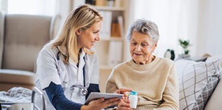 SE SOLICITAN CUIDADORAS/ES PARA ATENCIÓN DOMICILIARIA, 3 DÍAS A LA SEMANA (LUNES, MIÉRCOLES Y VIERNES) cuidadora caregiver