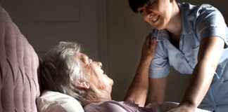 SOLICITAMOS CUIDADORAS/ES PARA ATENCIÓN DE ADULTOS MAYORES Y PACIENTES EN DOMICILIO, SALARIO ACORDE AL PUESTO gerocultora asistente geriatrico cuidadora elder care taker carigever geriatric assistant cuidadora de adultos mayores