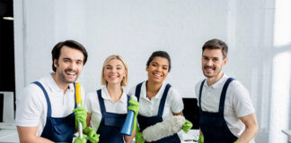 SE SOLICITAN EMPLEADAS/OS DE LIMPIEZA CON DISPONIBILIDAD HORARIA. SE OFRECE BUEN SUELDO Y ESTABILIDAD LABORAL personal de limpieza cleaning staff