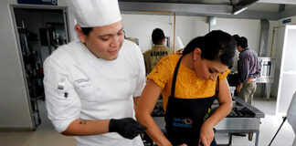 SE SOLICITA AUXILIAR DE COCINA (AMBOS SEXOS) PARA CADENA DE SUPERMERCADOS, JORNADA MEDIO TIEMPO auxiliar de cocina kitchener asistant