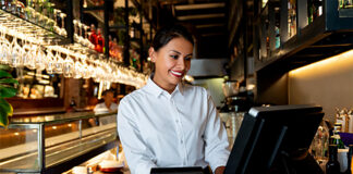 SE NECESITA CAJERA/EMPAQUETADORA MEDIA JORNADA, PARA IMPORTANTE RESTAURANTE DE SUSHI cajero cashier