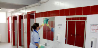 BUSCAMOS MISCELÁNEA/O PARA ASEO Y LIMPIEZA EN IMPORTANTE EMPRESA, TRABAJO POR HORAS empleada de limpieza cleaning employee