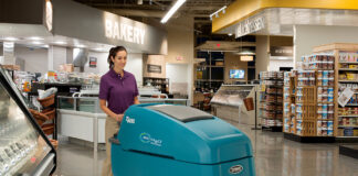 SE NECESITA AUXILIAR DE LIMPIEZA PARA SERVICIOS DE ASEO EN SUPERMERCADO, JORNADA COMPLETA empleada de limpieza en supermercado cleaning
