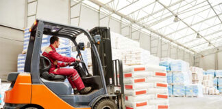 SE REQUIEREN OPERARIOS DE DESCARGA PARA ALMACÉN, JORNADA COMPLETA HORARIOS ROTATIVOS empleado de descarga de materia prima