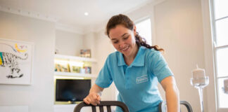 SE REQUIERE EMPLEADA PARA TAREAS DEL HOGAR CON RETIRO. TRABAJO EN BLANCO, BUEN SUELDO limpiadora de casas cleaning