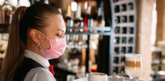 SE SOLICITA CAMARERA/O (CON O SIN EXPERIENCIA), JORNADA PARCIAL DE LUNES A VIERNES DE 4 A 6 HORAS DIARIAS mesera camarera para restaurante waitress waitress for restaurant female and male staff para puesto de camarero