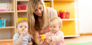 SE BUSCA NIÑERA INTERNA PARA TRABAJAR EN CASA DE FAMILIA, SE OFRECE BUEN SUELDO nanny twins babysitter for family home childcare niñera para cuidado de niños en casa de familia