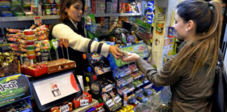 SE NECESITA EMPLEADA/O DE ATENCIÓN AL PUBLICO PARA LOTERÍA Y BAZAR, NO SE REQUIERE EXPERIENCIA empleada para atencion al publico clerk