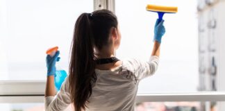 SE BUSCA PERSONAL PARA LIMPIEZA DE LOCAL MINORISTA (15 HORAS SEMANALES). OFRECEMOS BUEN PAGO limpieza de local personal de limpieza cleaning staff cleaning empleados de limpieza general janitors female and male cleaning staff