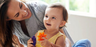 SE BUSCA NIÑERA 4 HORAS DIARIAS DE LUNES A VIERNES DE 11:45 HS A 16:00 HS. nanny niñera babysitter cuidadora de niños canguro