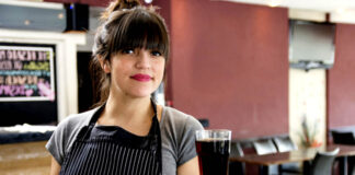SE SOLICITA PERSONAL PARA CERVECERÍA/RESTAURANTE, VARIOS PUESTOS. JORNADA MEDIO TIEMPO, TURNOS ROTATIVOS (TARDE Y NOCHE) personal para cerveceria restaurante staff for brewery restaurant