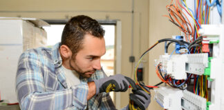 SE SOLICITA PERSONAL DE MANTENIMIENTO PARA RESIDENCIA, TIEMPO COMPLETO. CONTRATACIÓN INMEDIATA electricista para residencia electrician for residence