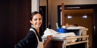 SE SOLICITA PERSONAL PARA HOTEL (AMBOS SEXOS), SE OFRECE VIVIENDA/ALOJAMIENTO. VARIOS PUESTOS DISPONIBLES empleada de limpieza en hotel hotel cleaning employee