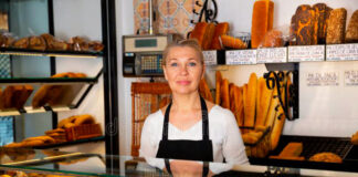 SOLICITAMOS EMPLEADA DE MOSTRADOR PARA PANADERÍA, JORNADA MEDIO TIEMPO Y/O TIEMPO COMPLETO empleada para panaderia bakery employee