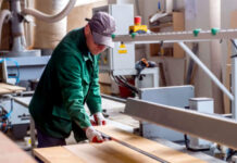 SE BUSCAN 3 OPERARIOS/AS DE FÁBRICA DE MUEBLES PARA DURHAM FURNITURE EN DURHAM, ONTARIO (NO REQUIERE EXPERIENCIA, SE CAPACITA), EMPLEO PERMANENTE. PAGO DE $18.86 A $19.77 POR HORA empleados para fabrica de muebles employee in furniture factory