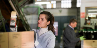 SE SOLICITA MOZO/A DE ALMACÉN PARA BLOQUE LOGÍSTICO, JORNADA COMPLETA TURNOS TARDE/NOCHE empleda para almacen warehouse employee