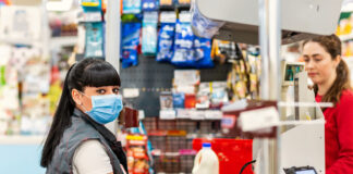 SE SOLICITA PERSONAL PARA SUPERMERCADO (AMBOS SEXOS), SALARIO COMPETITIVIO. VARIOS PUESTOS empleos de cajeros cashiers