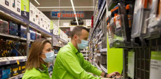 SE BUSCA PERSONAL PARA SUCURSAL DE TIENDA DEPARTAMENTAL (HOMBRES Y/O MUJERES), JORNADA PARCIAL O COMPLETA. VARIOS PUESTOS DISPONIBLES personal para tienda departamental female and male staff department store staff